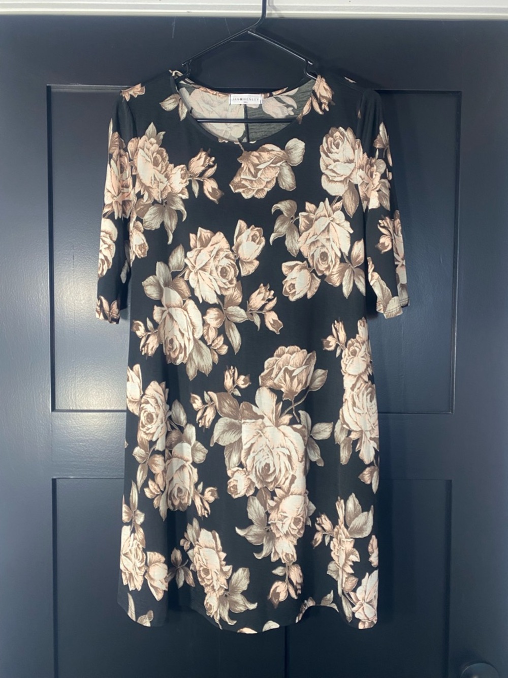 5/$20 - Black Floral Shift Dress with Beige Rose Print